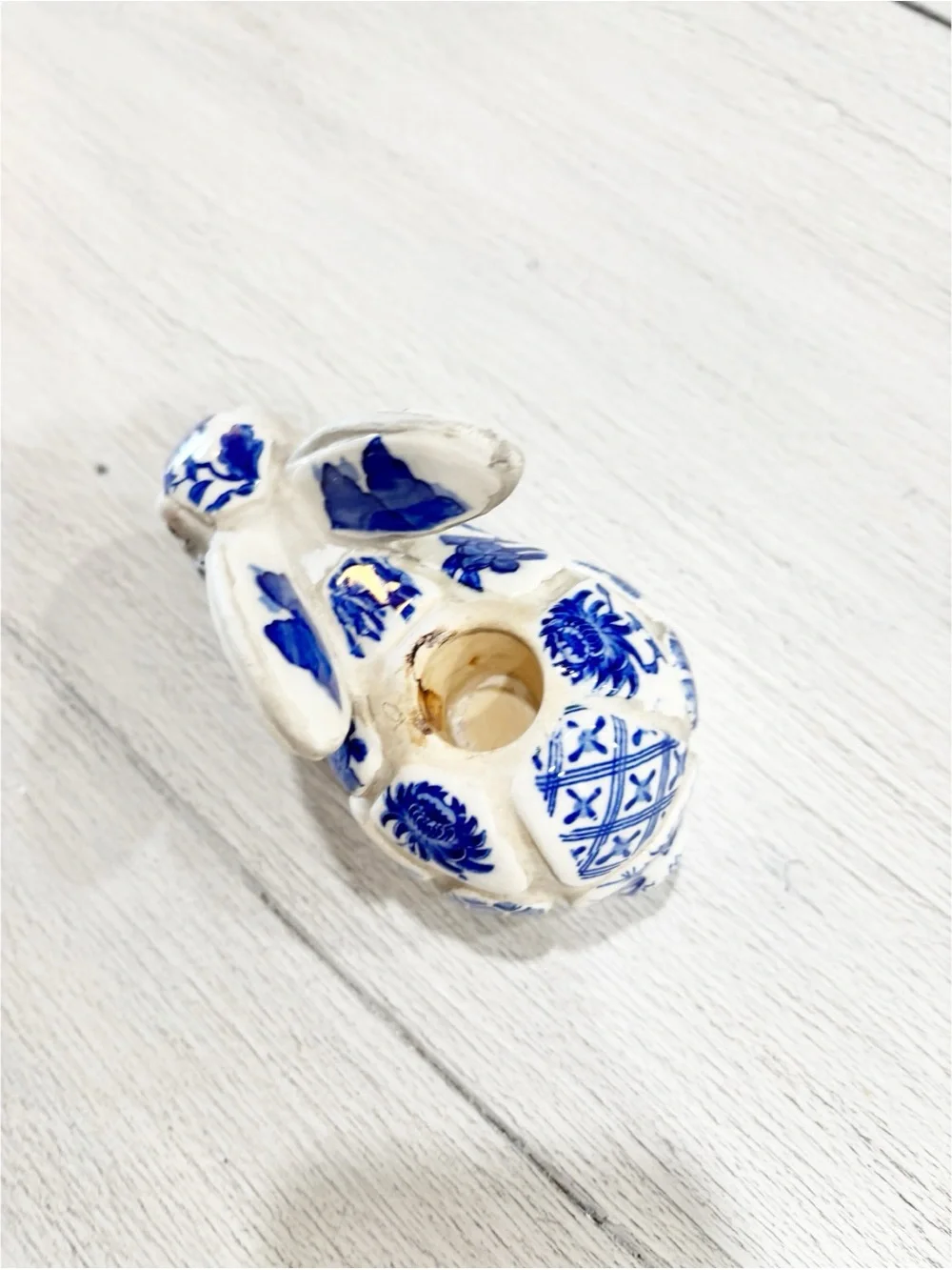 NANCY LOPEZ 1980 Blue & White Asian Pottery Mosaic Rabbit Bunny Candlestick